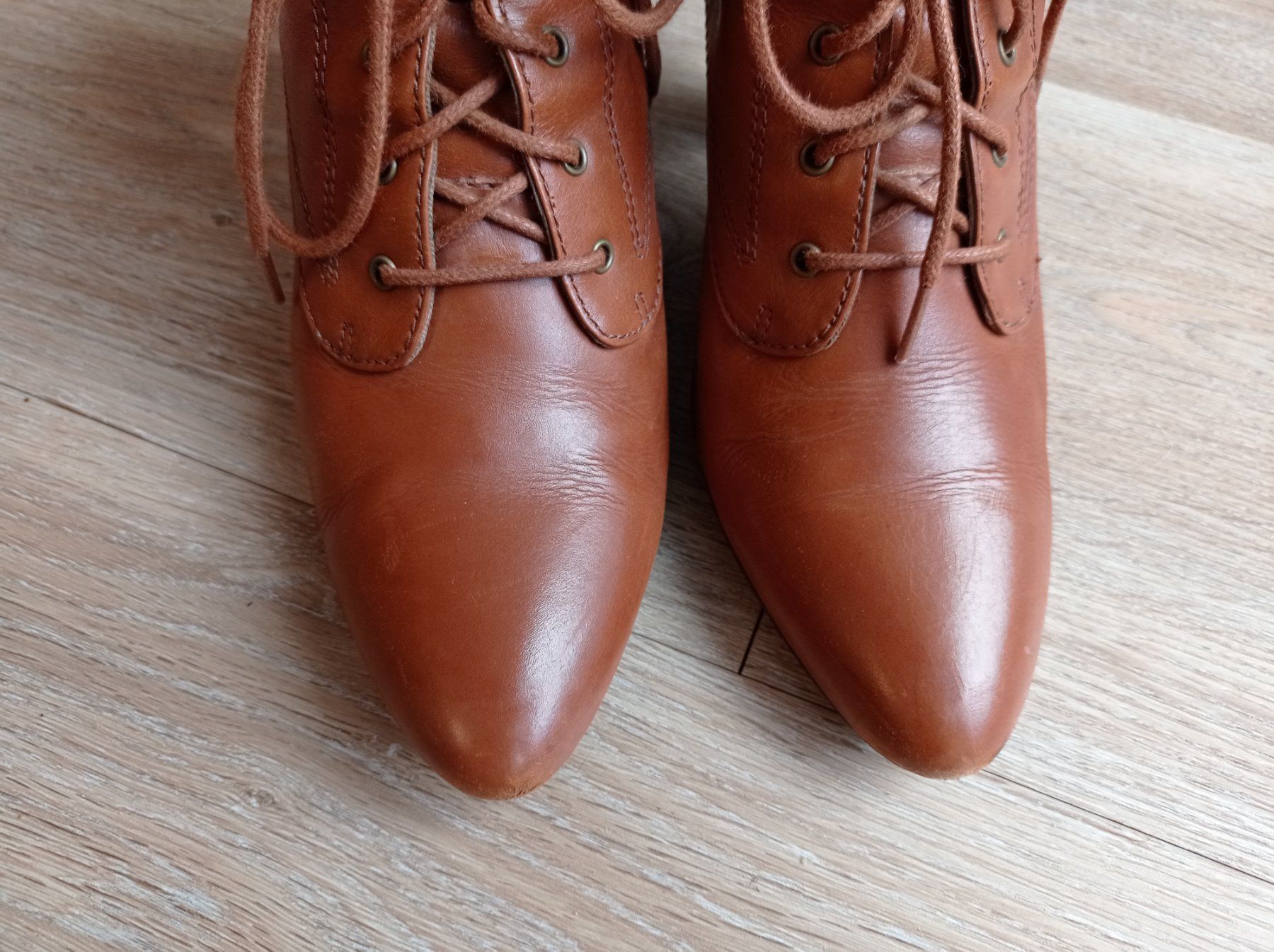 Esprit Scarpe da donna: Esprit Stiefelette 39 braun cognac – Usato da Zürich venduto da Julia0123 2