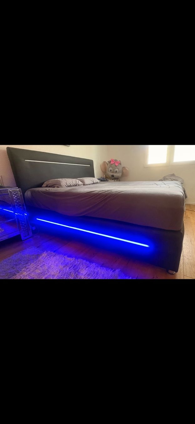 Lits: Boxspringbett – D'occasion à Rekingen AG par Sekusti 1