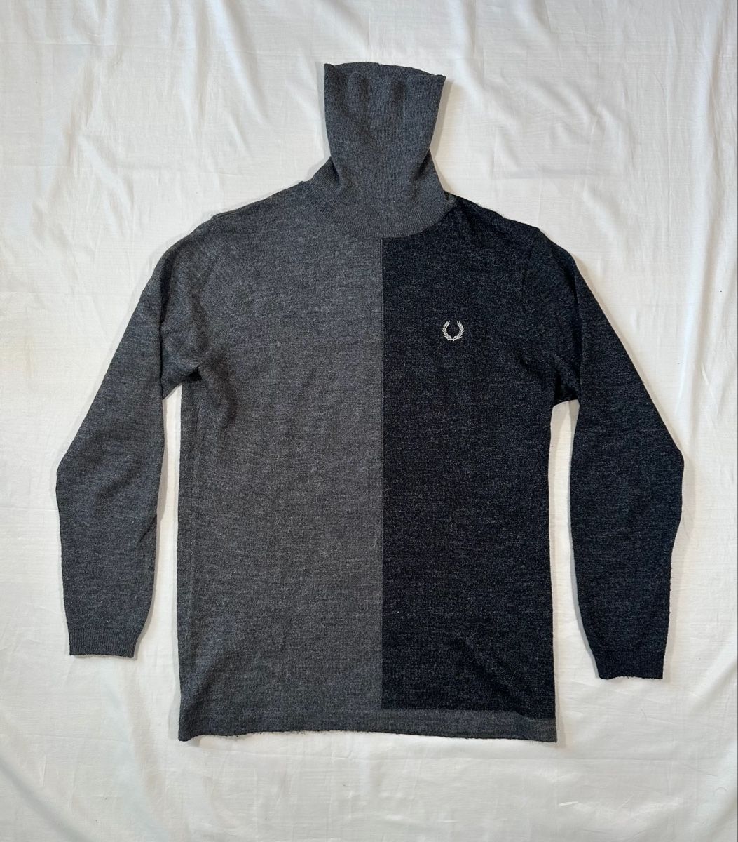 Fred Perry Pulls & Sweat-shirts: Raf Simons x Fred Perry  – D'occasion à Pfäffikon ZH par Nataliia.