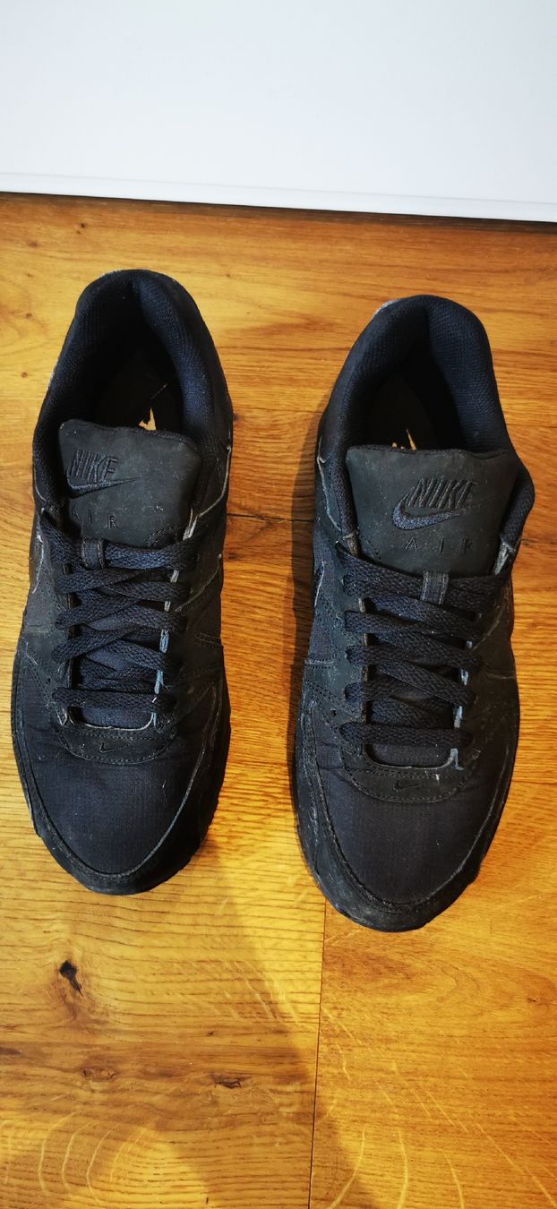 Nike Scarpe da donna: Nike Air Max Schuhe, Schwarz,  Grösse 40 – Usato da Wuppenau venduto da Gemini121021 1