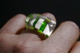 Vintage Space-Age Acrylglas-Ring, handbemalt, um 1970, NOS