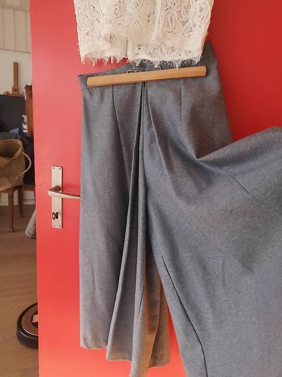 Pantaloni: Nuoo Clothing Culotte 34/xs – Usato da Kiesen venduto da Marie34