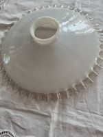 abat-jour ancien en opaline