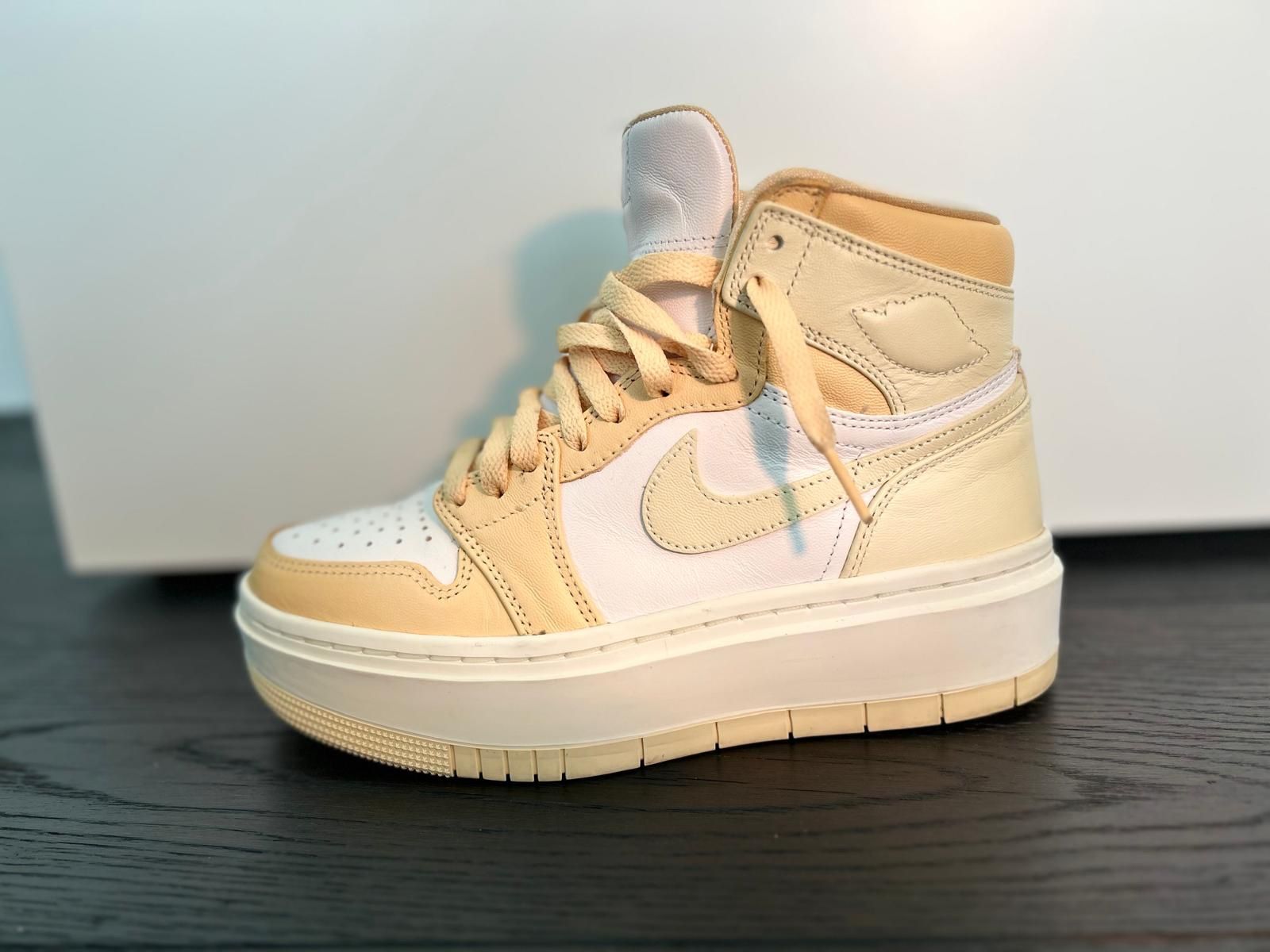 Nike Scarpe da donna: Sneakers Air Jordan 1 Elevate High – Usato da Diepoldsau venduto da Adaptor 1