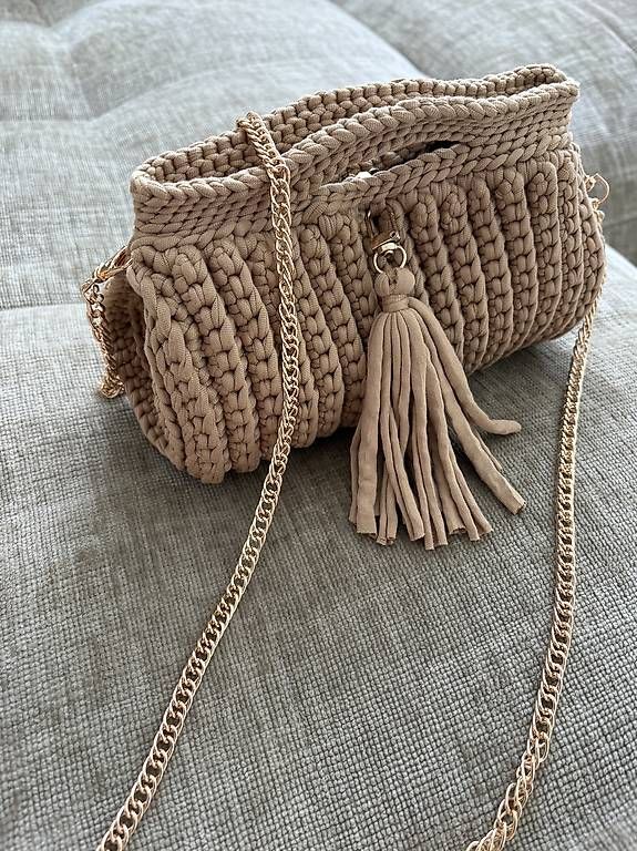 Borse da donna: Handgemachte Häkeltasche – Nuovo (secondo la descrizione) da Hinwil venduto da camposlu
