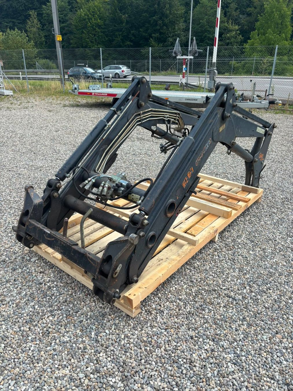 Tracteurs: Frontlader Hauer – D'occasion à Wolhusen par Amrhyn6110 3