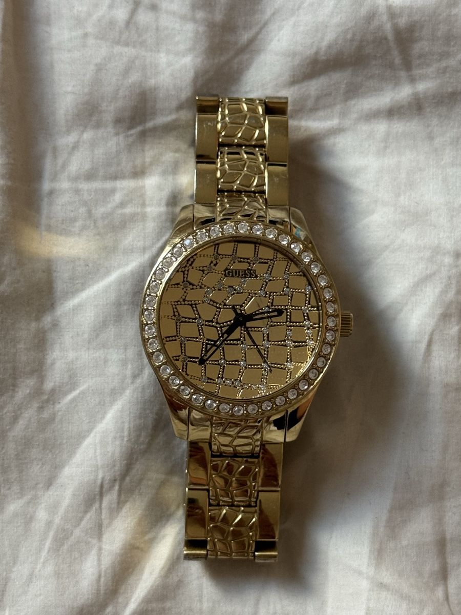 Guess Uhren: Guess Uhr – Gebraucht aus Zürich von yneez