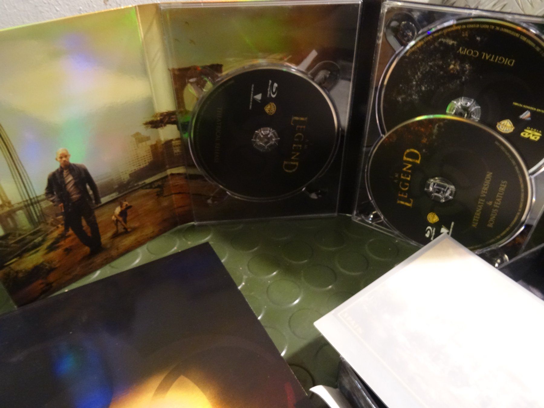 Tous les DVDs: I am Legend - Ultimate Edition IMPORT – D'occasion à Olten par Disc-Verkauf 5