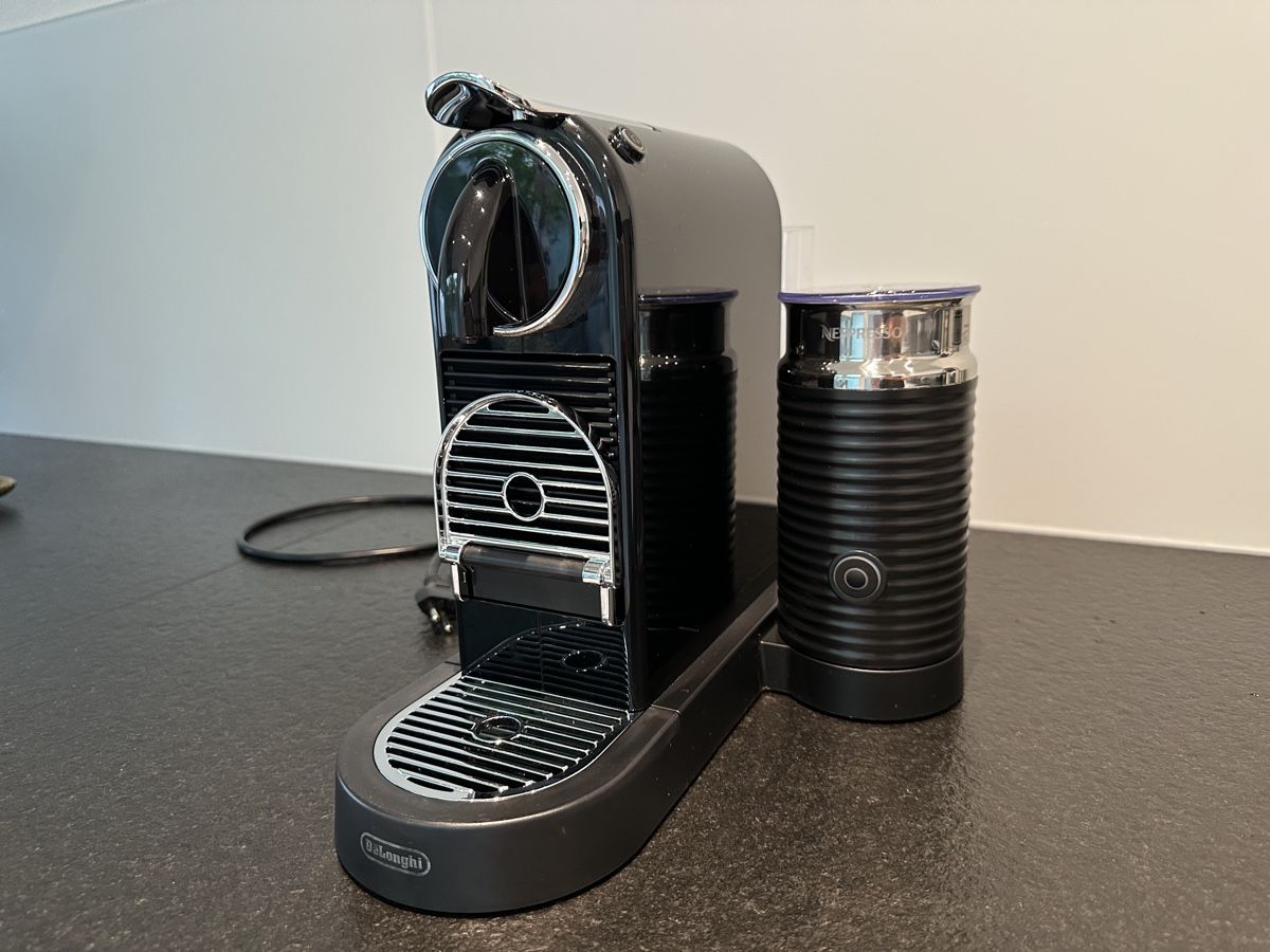 De'Longhi Macchine per caffè & Macchine per espresso: DeLonghi CITIZ&MILK von Nespresso – Usato da Fehraltorf venduto da Beat820 1