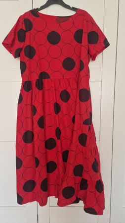 Robe rouge graphique – Made in Italy – Taille 36 –100% coton