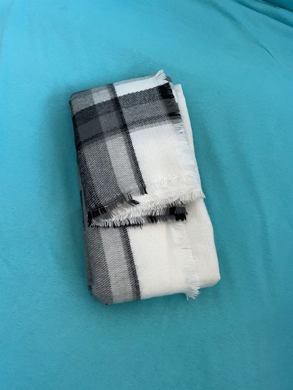 Zara Foulard & Sciarpe: Schal Zara – Usato da Basel venduto da Robyn20