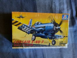 Italeri 1/72 Vought F4U-7 Corsair