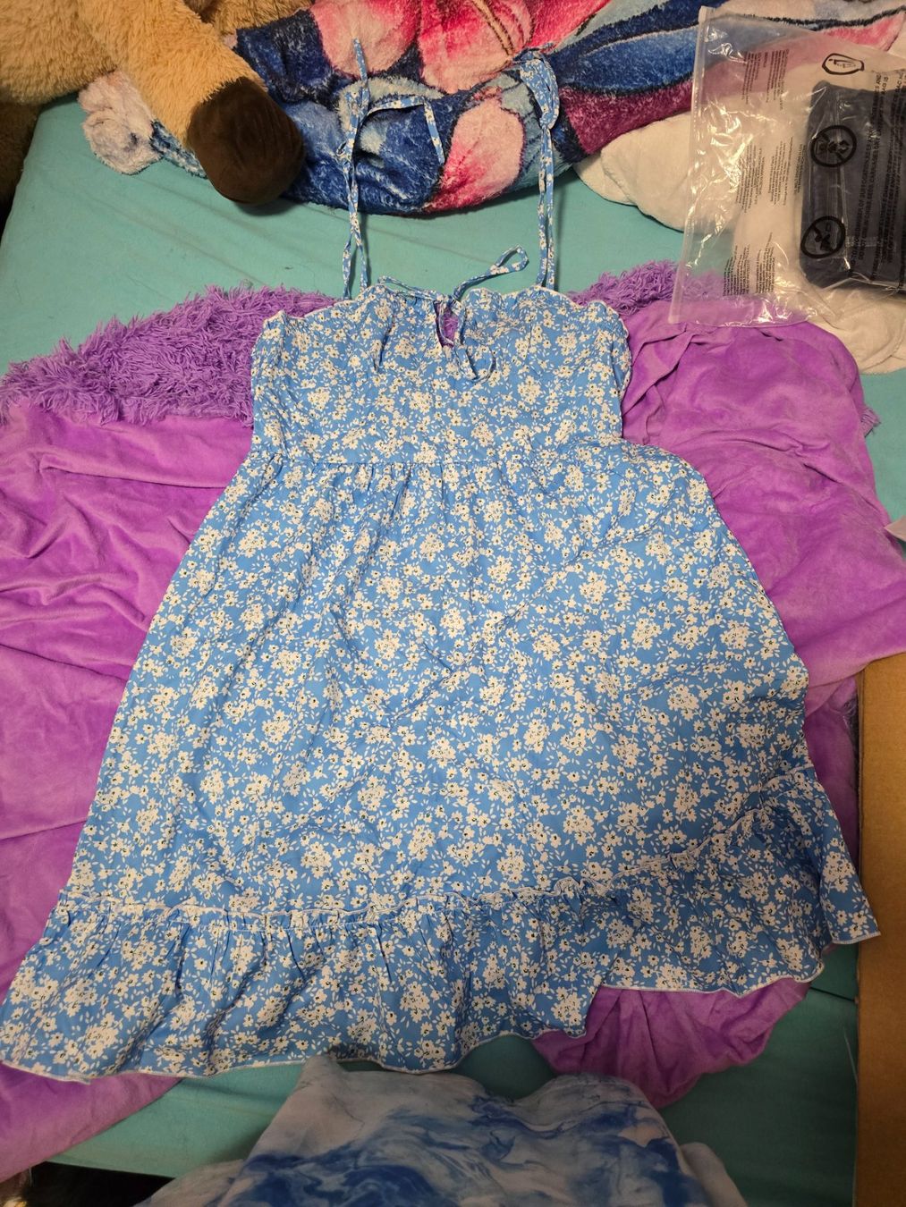 Robes: Kleid – Neuf (Voir description) à Willisau par isa117