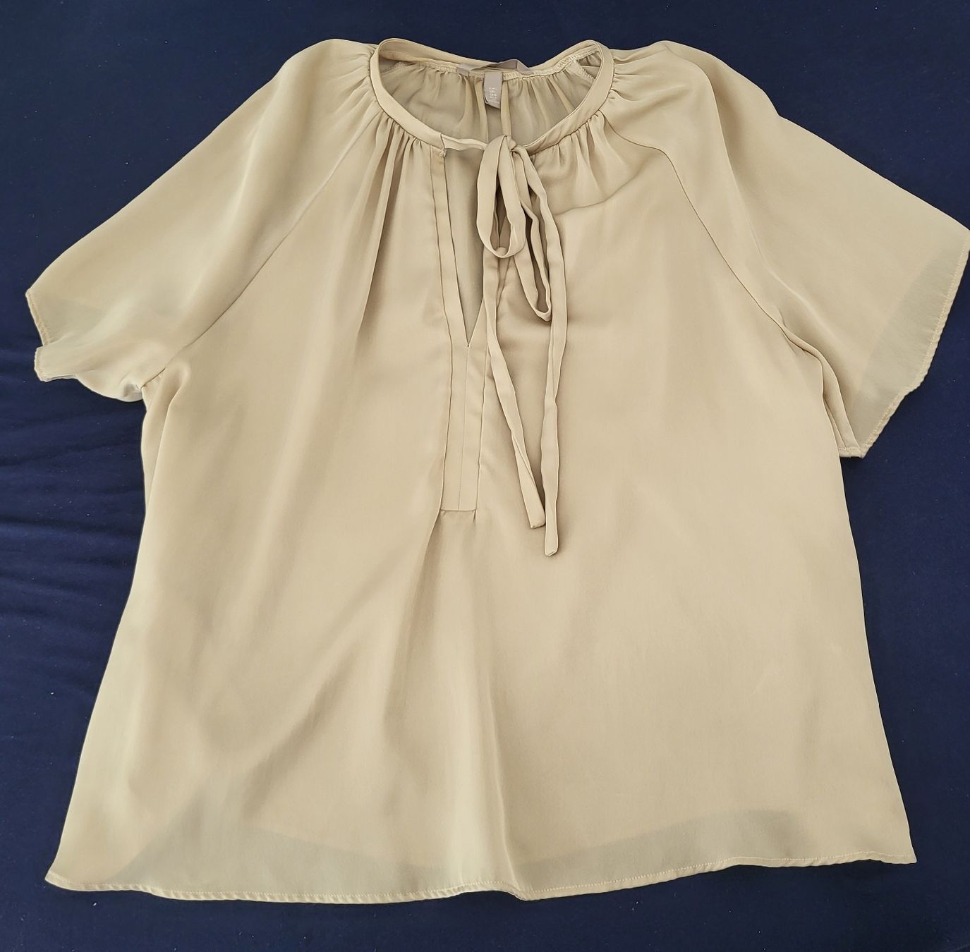 H&M Tuniken: Tunika beige – Gebraucht aus Sevelen von js6_52jq 2