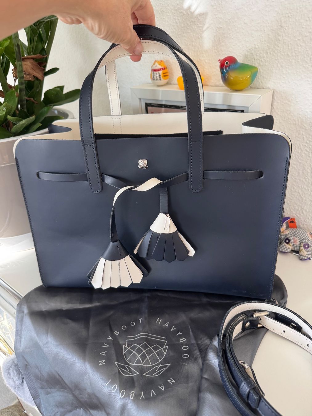 Navyboot Borse: NAVYBOOT Bag Blue/White Leder NEU – Nuovo (secondo la descrizione) da Zuerich venduto da Moochie