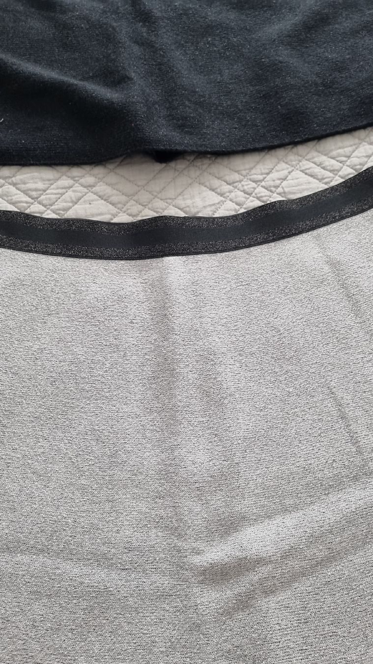Benetton Jupes: 2 gonne Benetton – Neuf avec emballage d'origine à Riazzino par RagusaM 1