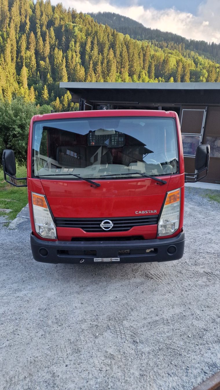 Nissan Veicoli commerciali: Nissan Cabstar F24 2.5 – Usato da Dardin venduto da Elowian