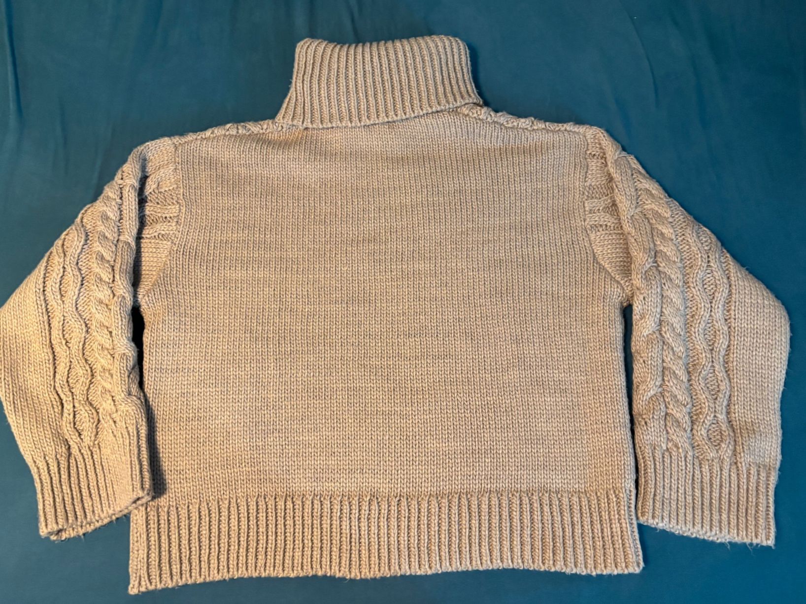 H&M Maglioni & Felpe: Damen Strickpullover Zopfmuster beige Rollkragen – Usato da Bülach venduto da bjoernbenny 1