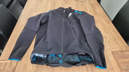 Assos Equipe RS Winter, Gr. XXL (klein geschnitten)