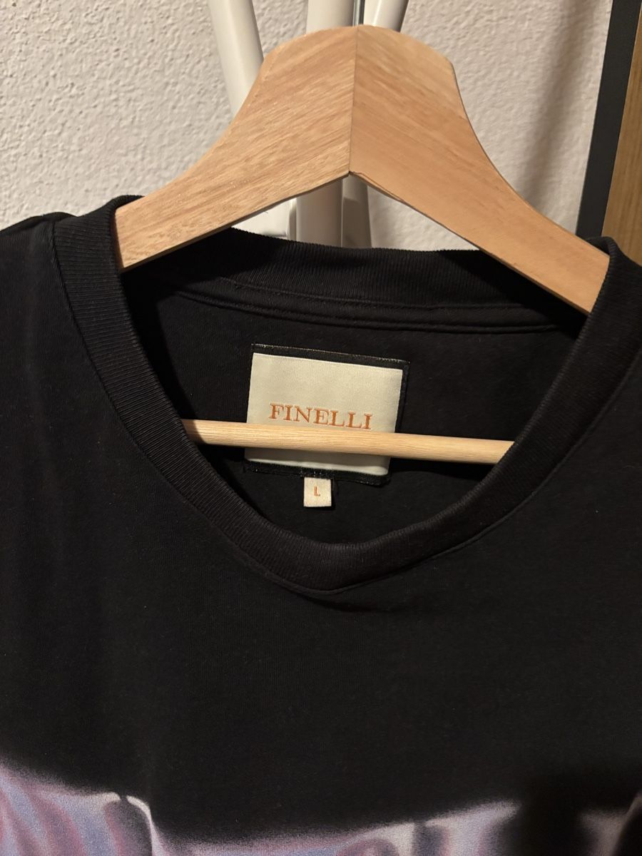 T-shirts: T-Shirt Finelli – D'occasion à Rorschach par Mazzriki 1