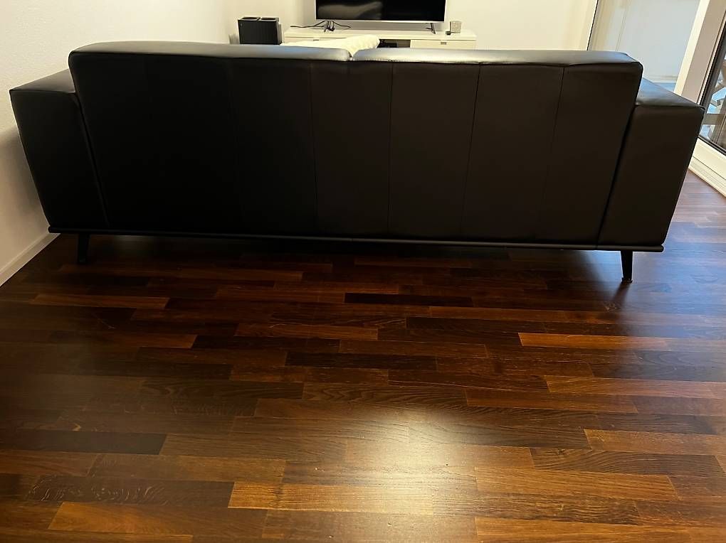 Livique Divani: Echtleder Couch Sofa schwarz – Usato da St. Gallen venduto da prolucian 1