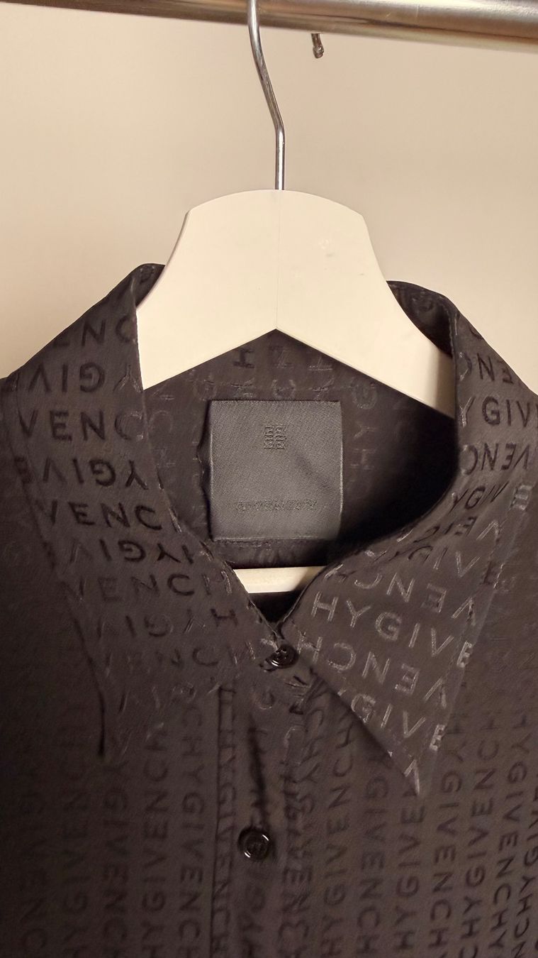 Givenchy Camicie: Givenchy Hemd – Nuovo (secondo la descrizione) da Burgdorf venduto da ime_f9f6 4