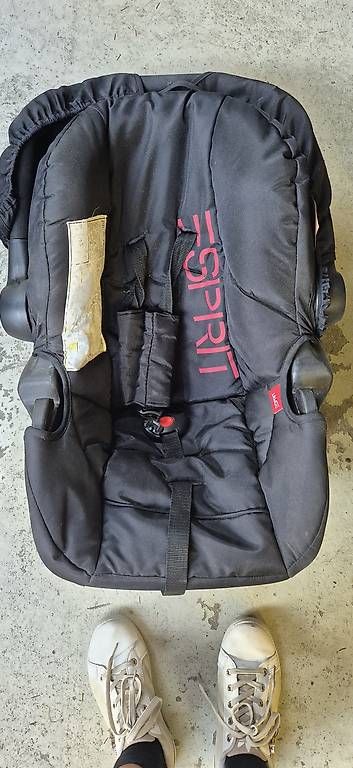 Auto-Kindersitze: Maxi cosi Esprit – Gebraucht aus Luzern von Helf87