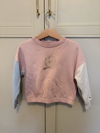 Sweat rose, bleu et blanc fille Tommy Hilfiger taille 4ans
