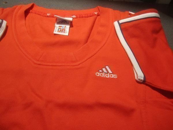 Adidas T-shirt: T-Shirt Grösse 36, adidas, rot – Usato da Zürich venduto da abraxas1291 1