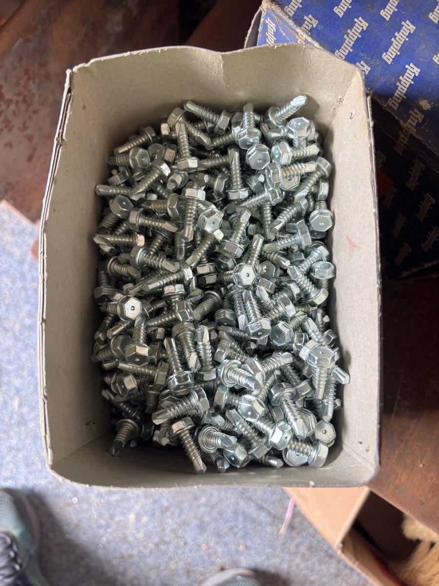 Materiale di riempimento: DIN 938 Screws, Size M, PCS. - Perfect for DIY Projects! – Nuovo (secondo la descrizione) da Diessenhofen venduto da and_n2dt 1