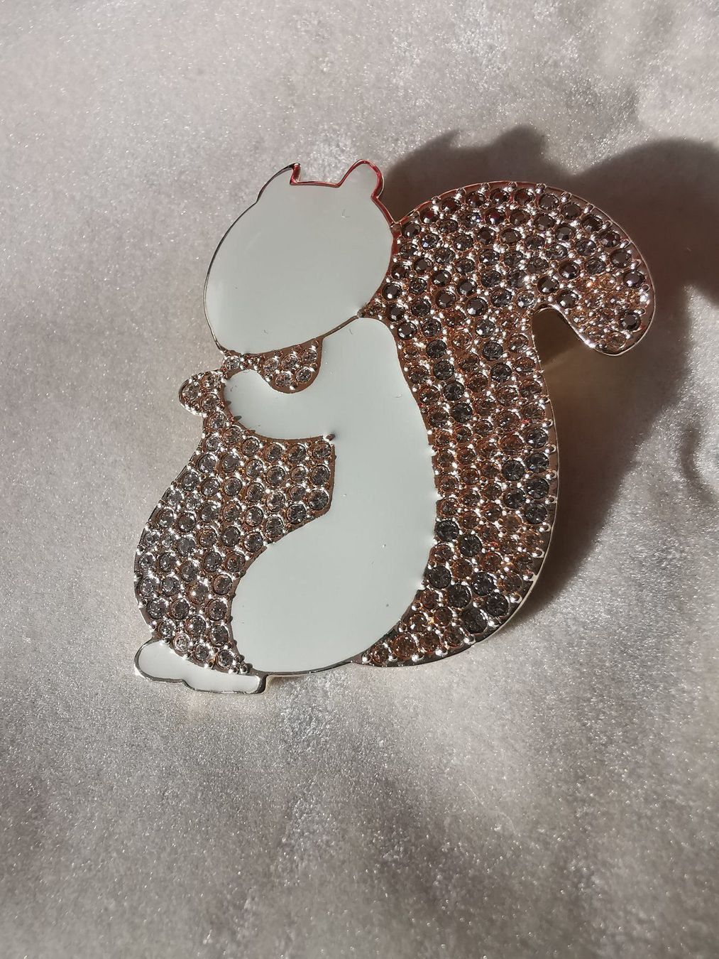 Swarovski Spille & Fermagli: Swarovski Brosche Eichhörnchen gos – Nuovo (secondo la descrizione) da Zürich venduto da Yourgoodbuy 2