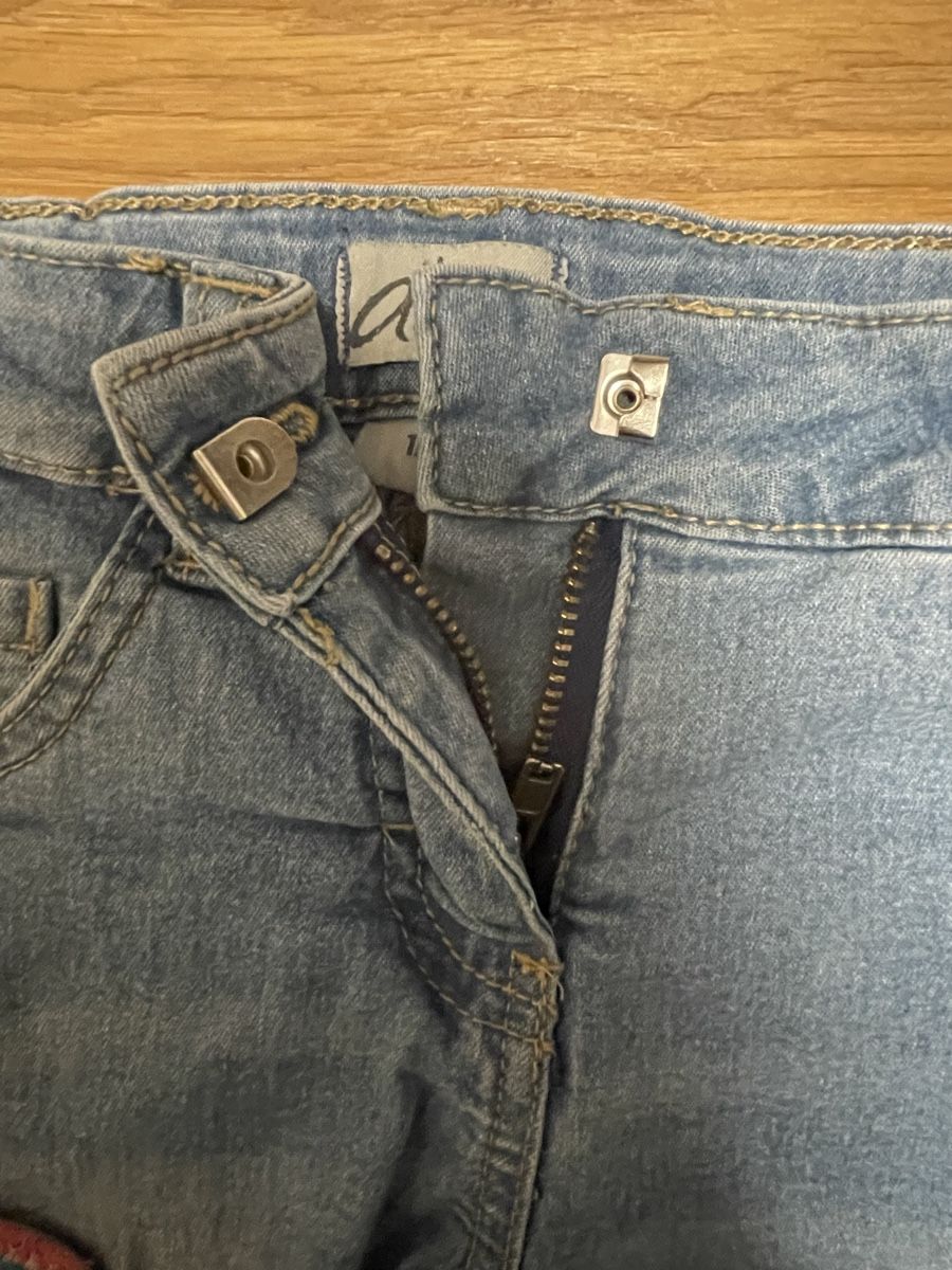 Pantaloni: Shorts / Kurze Hosen – Usato da Aarwangen venduto da erd_ngx8 3