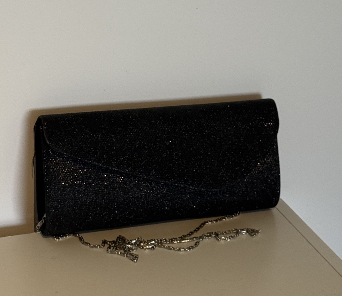 Borse da donna: Pochette de soirée noire paillettes négociable – Nuovo (secondo la descrizione) da Sion venduto da bar_r96b 1