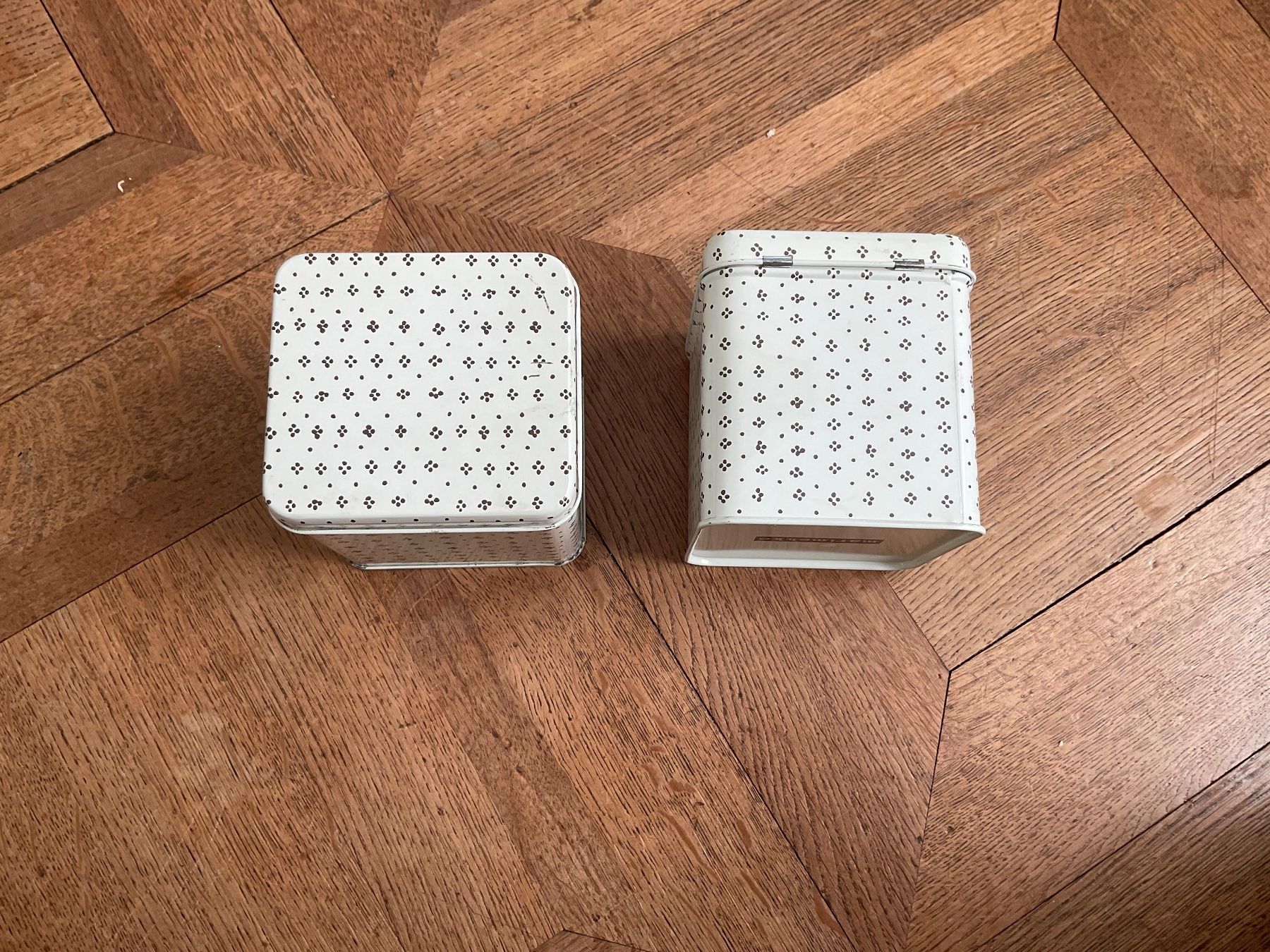 Dosen: 2x Vintage Blechdose marimekko  Deko VERSAND 9.- – Gebraucht aus Aarau von Galaktos