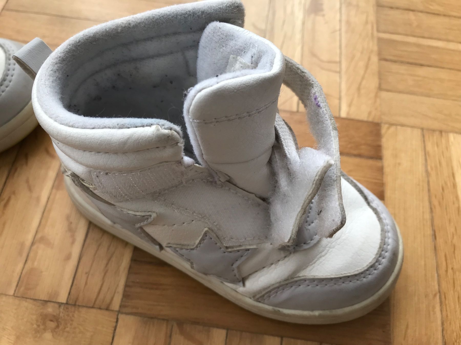 Scarpe per ragazze: Turnschuhe Mädchen Grösse 22 – Usato da Emmenbrücke venduto da Hathor123 7