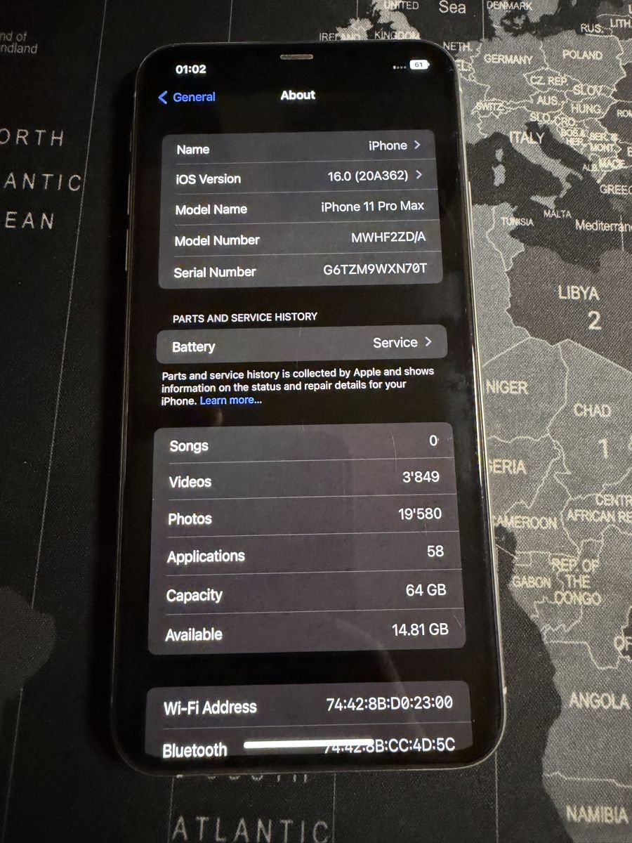 Apple Telefoni cellulari / Smartphones: iPhone 11 Pro Max 64 GB – Silber – Usato da Dällikon venduto da RobertConstantin 2