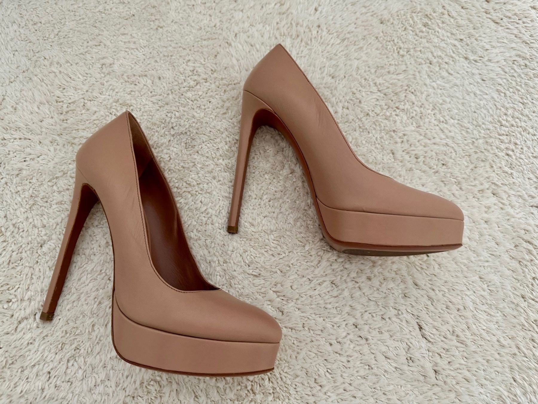 Alaia Scarpe da donna: Alaia pumps – Nuovo (secondo la descrizione) da Dallenwil venduto da ZD2019 1