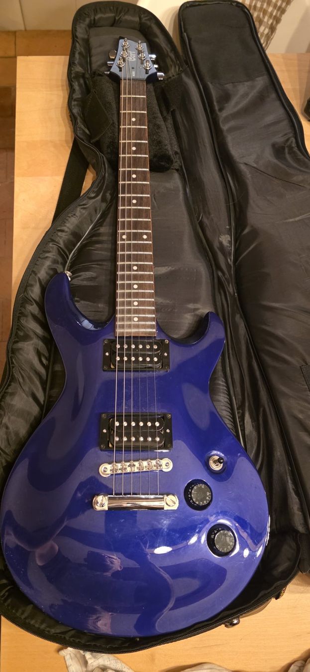 Cort Strumenti musicali: Pack guitare électrique  + ampli + housse Rockbag + câble – Usato da EPALINGES venduto da fre_vr52