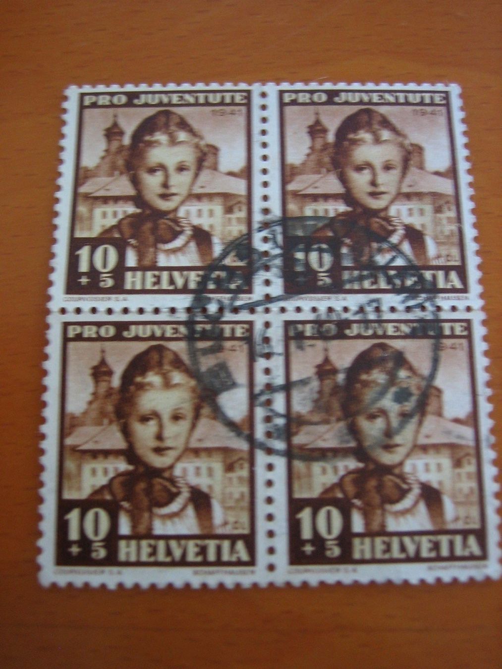 Alle Briefmarken: Pro Juventute 1941 - 4erBlock - 10 +5 – Gebraucht aus Zürich von Ralfli