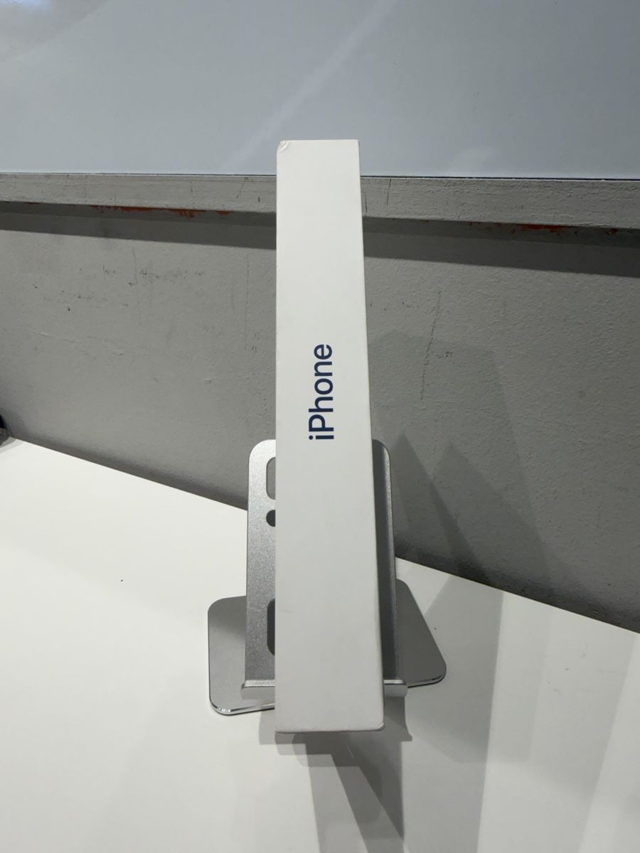 Apple Telefoni cellulari / Smartphones: iPhone 17 Pro Max - 256GB Deep Blue – Nuovo e nell'imballaggio originale da Zürich venduto da NOXEM 2