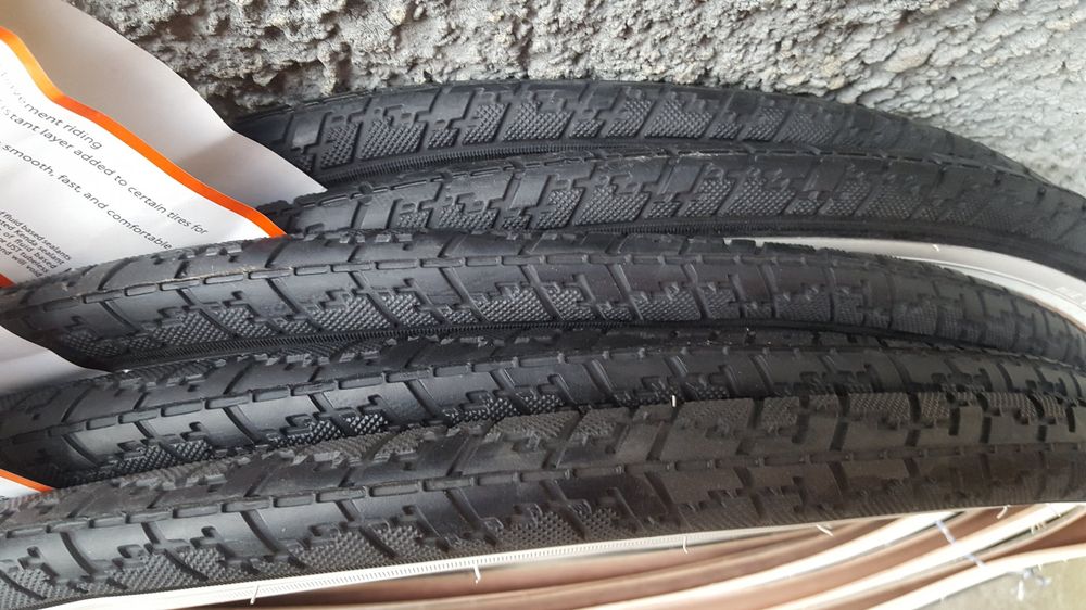 Pneu Velo 26 ECOVELO 1 Pneu 26 X 1 3/8 (37-590) Blanc Pour Vu00e9lo De Ville, Nu00e9erlandais, Route, Adulte, Vu00e9lo, Vintage, Noir En Caoutchouc Velo Hollandais Femme