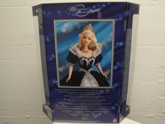 Bambole: Barbie, spéciale Millennium 2000, selon photos – Nuovo e nell'imballaggio originale da Saxon venduto da flicfloc 2