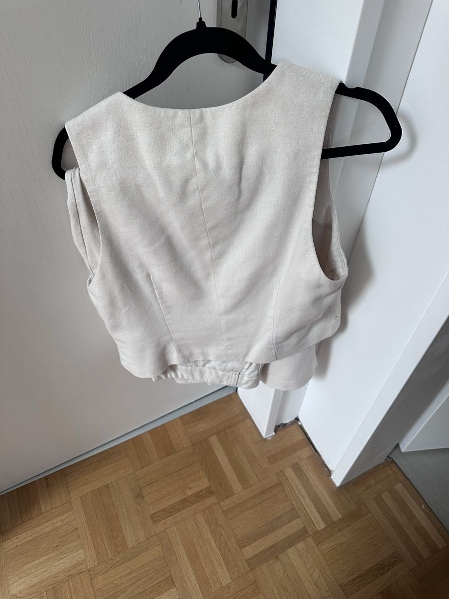 Completi & Tailleur: Anzug mit Weste weiss Nr.42 – Usato da Mels venduto da ricoshop 1