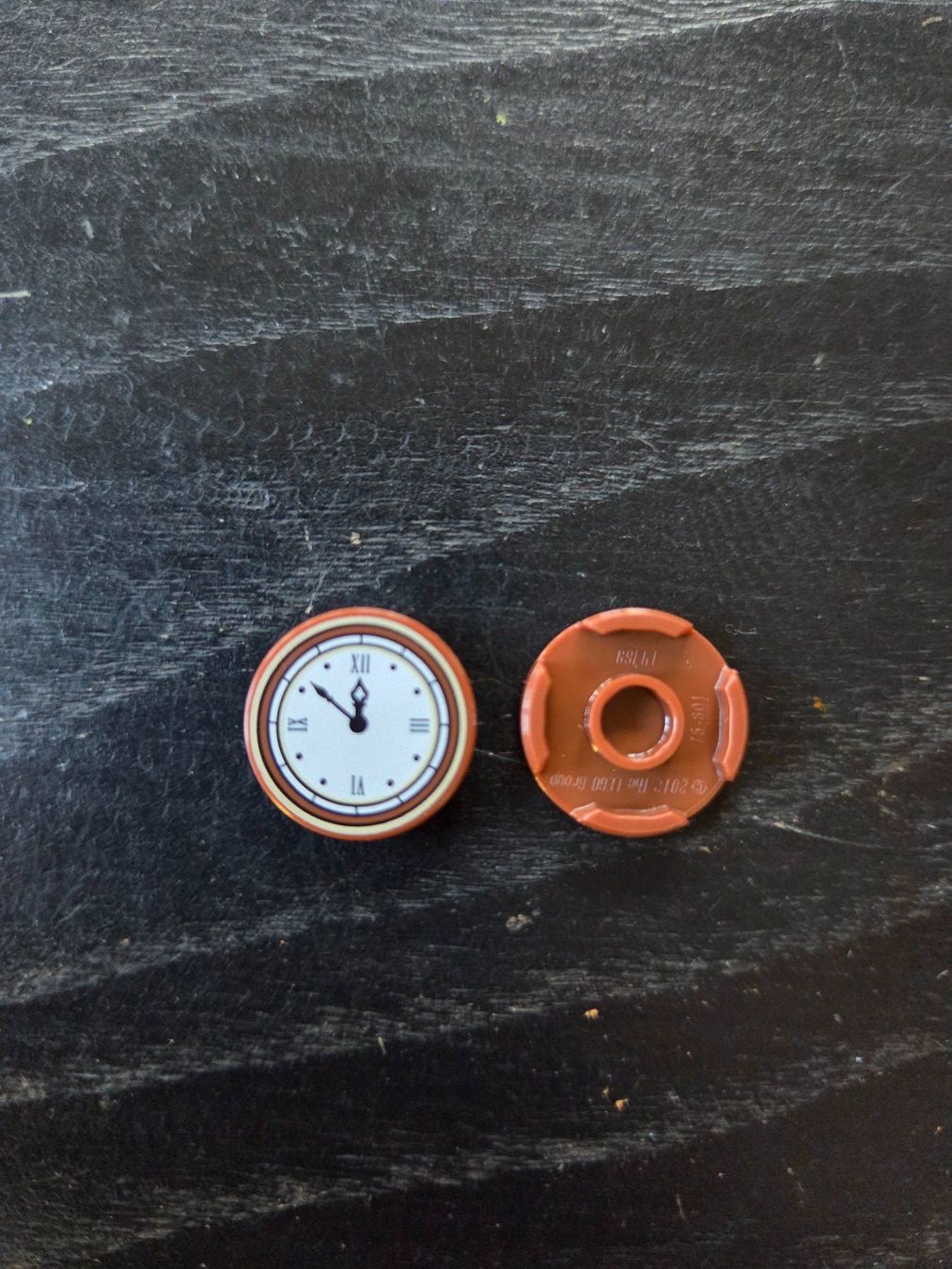 Lego Giocattoli: Lego Platte rund "Uhr" – Usato da Ringgenberg BE venduto da jen_85
