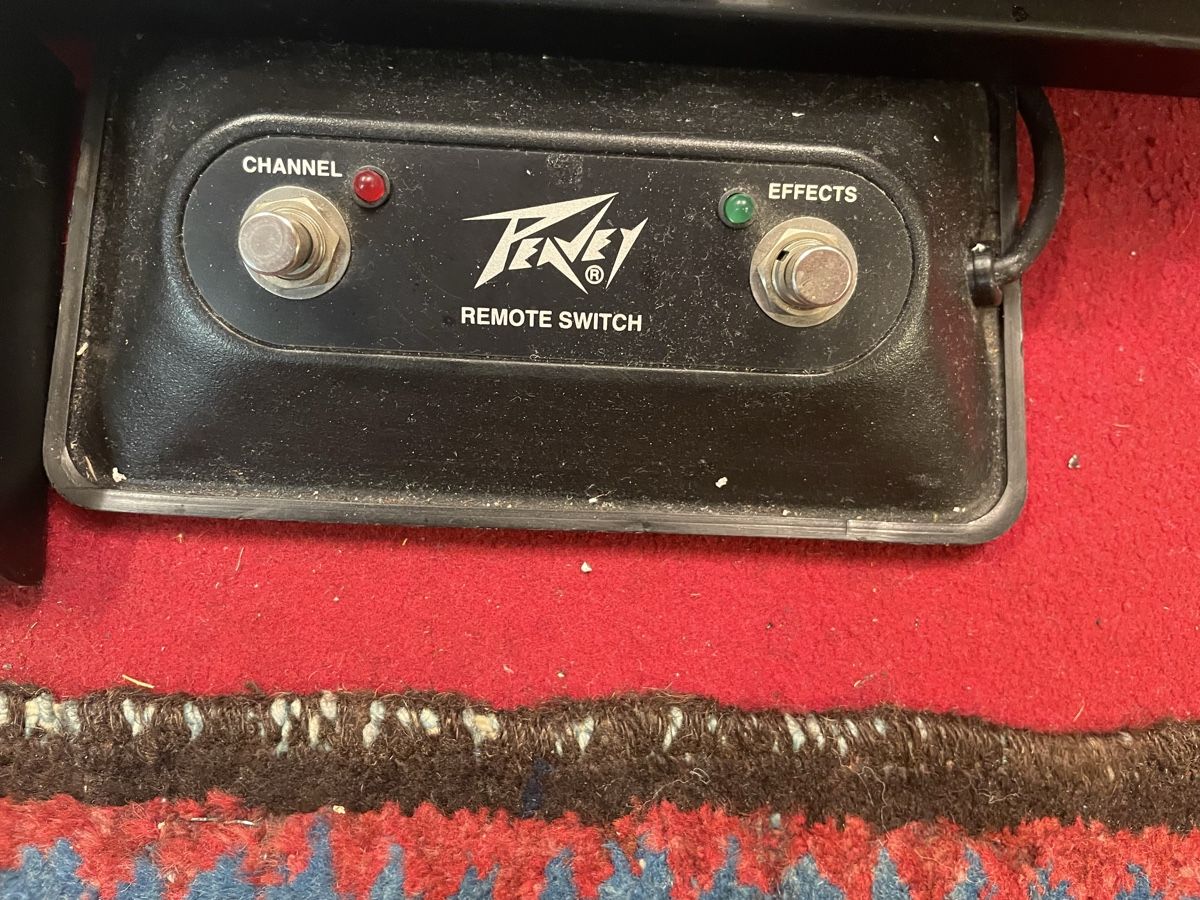 Peavey Amplificatori: Peavey 5150 60W Combo – Usato da Zürich venduto da Spar0 5