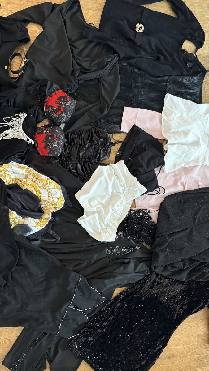 Kleiderpakete: Kleiderpaket S  – Gebraucht aus Boswil von hey.itsme 4