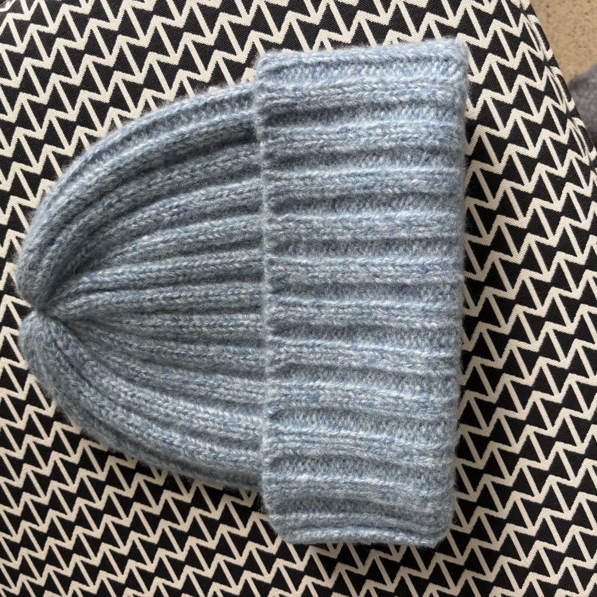 Copricapi, berretti & cappellini: LU REN Cashmere Beanie/Mütze – Nuovo (secondo la descrizione) da Biel/Bienne venduto da Eiskristall08 1