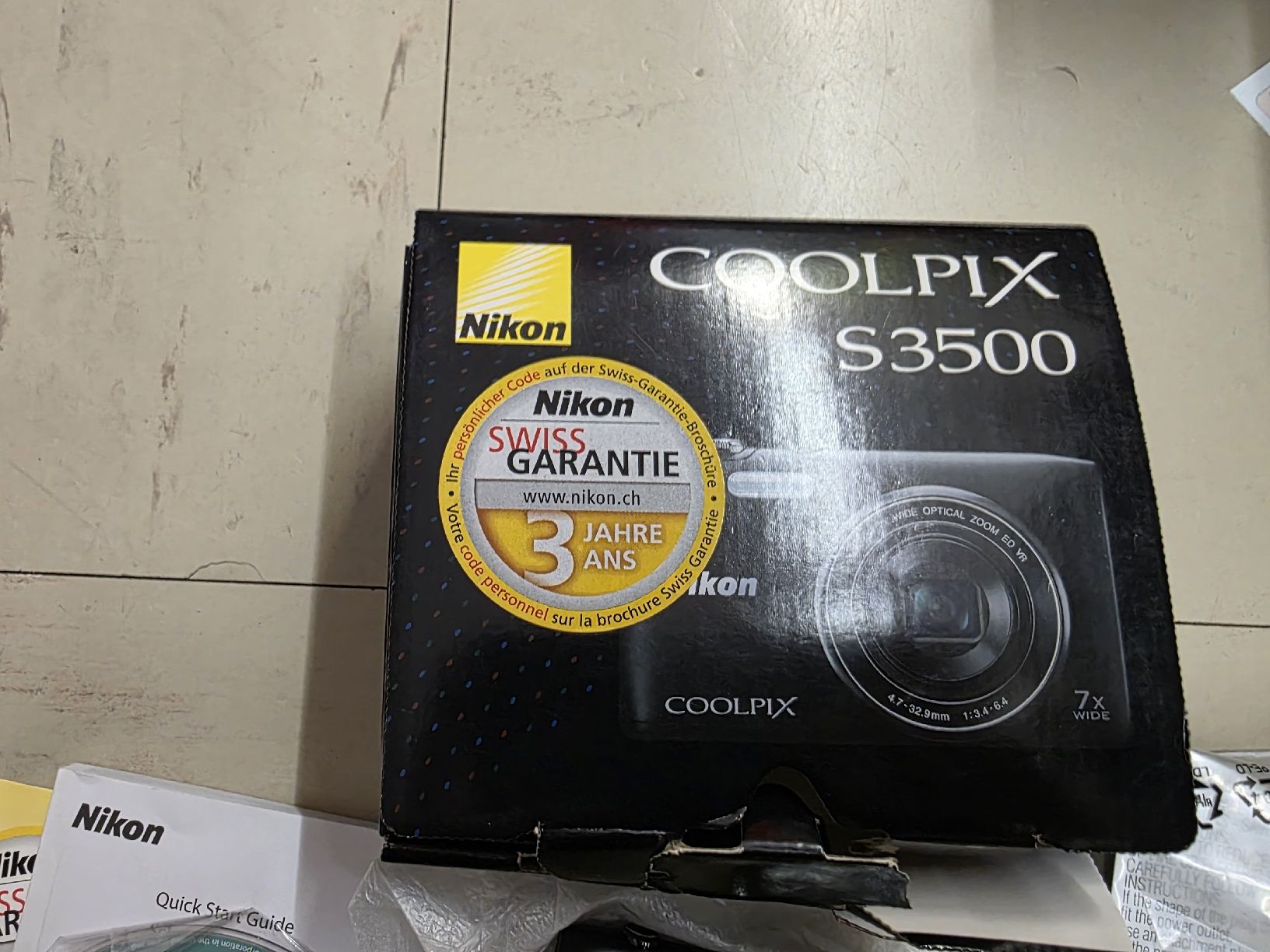 Nikon Fotocamera: Nikon Coolpix S3500, neu – Nuovo (secondo la descrizione) da Remetschwil venduto da Schnickian 1
