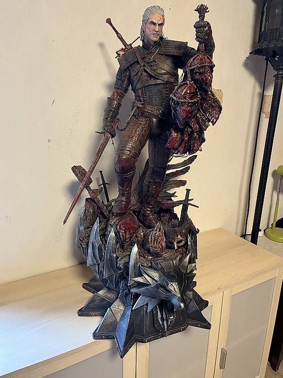 Statuette: GERALT BATTLE DAMAGE VERSION 1/3 - PRIME ONE STUDIO – Usato da Blonay venduto da rou_vr7k 1