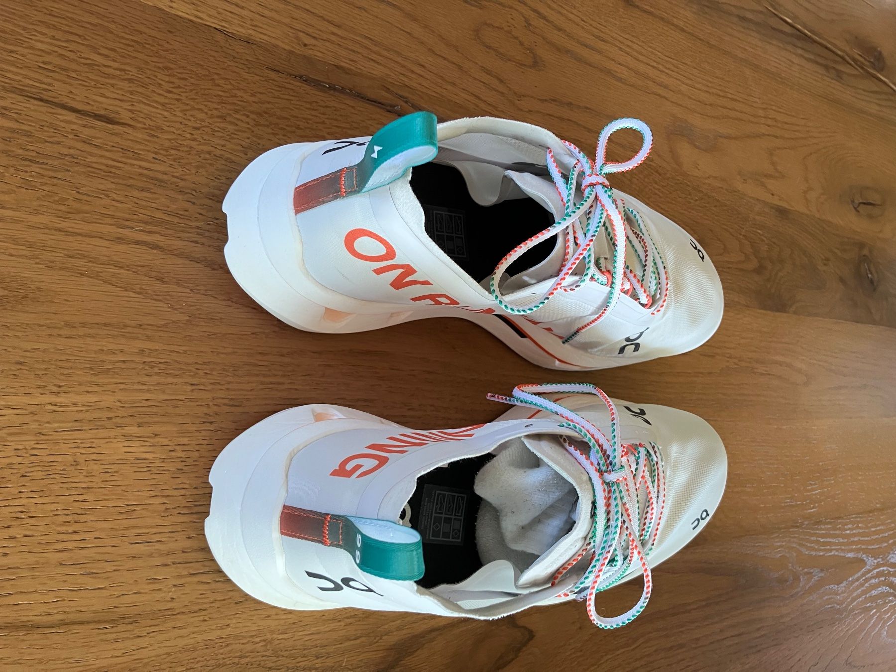 Chaussures hommes: On cloudboom zone 45 – D'occasion à Ins par Immerwieder 1